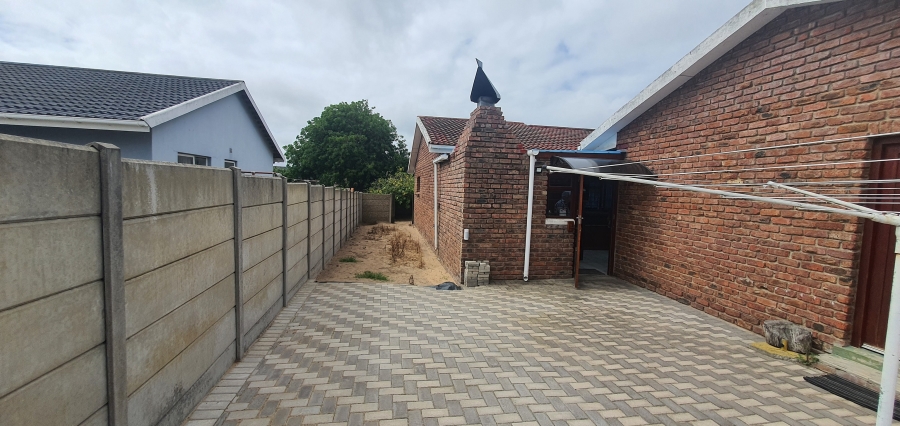 3 Bedroom Property for Sale in Heiderand Western Cape